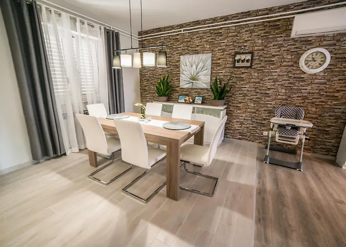 Prázdninový dům Magdalena By Interhome Biograd Na Moru
