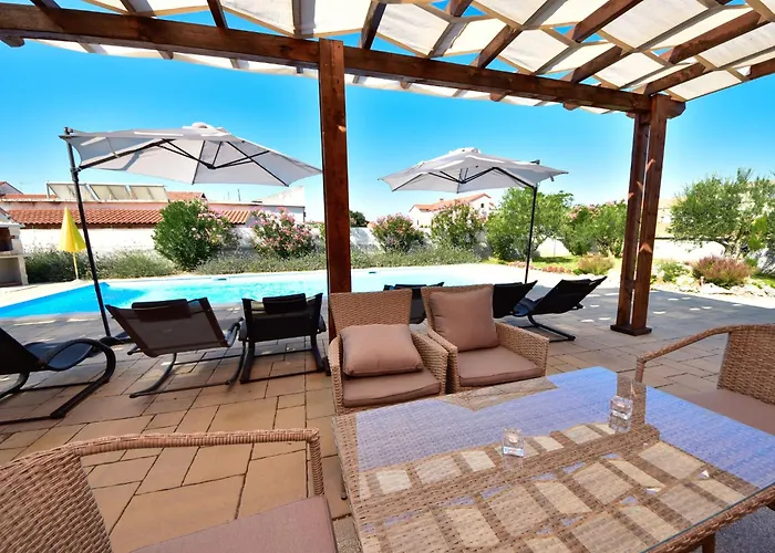 Magdalena By Interhome ビオグラード・ナ・モル